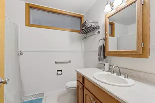 225 Dogwood Dr, Chesterton, IN 46304 - Photo 13