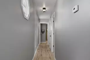 520 Pheasant Run Dr, Hobart, IN 46342 - Photo 13