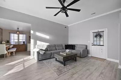 520 Pheasant Run Drive, Hobart, IN 46342 - Photo 7