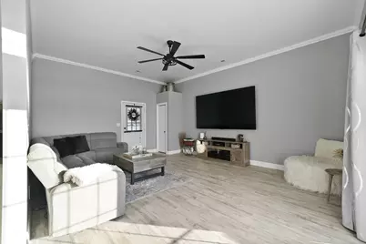 520 Pheasant Run Drive, Hobart, IN 46342 - Photo 5