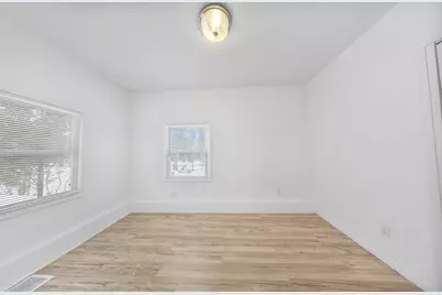 820 Brown Street, Valparaiso, IN 46383 - Photo 9