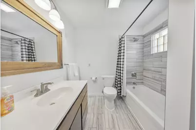 820 Brown Street, Valparaiso, IN 46383 - Photo 15