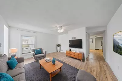 361 Locust Street #4, Valparaiso, IN 46383 - Photo 3