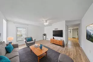 361 Locust St, Valparaiso, IN 46383 - Photo 3