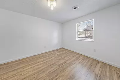 361 Locust Street #4, Valparaiso, IN 46383 - Photo 7