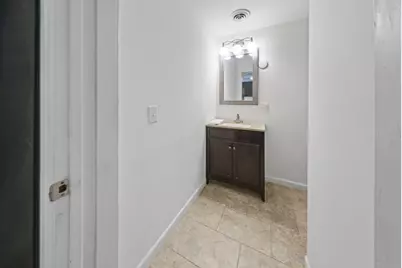 361 Locust Street #4, Valparaiso, IN 46383 - Photo 9