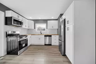 2733 Vermillion St, Lake Station, IN 46405 - Photo 9