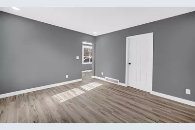 2733 Vermillion Street, Lake Station, IN 46405 - Photo 9