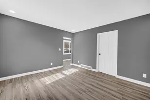 2733 Vermillion St, Lake Station, IN 46405 - Photo 9