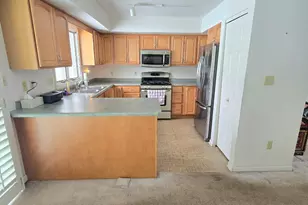 1542 W 93rd Ct, Crown Point, IN 46307 - Photo 5