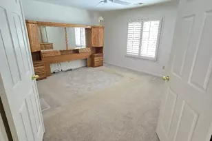 1542 W 93rd Ct, Crown Point, IN 46307 - Photo 11