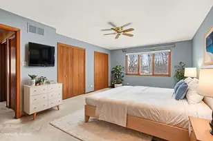 9679 E Oakridge Dr, Saint John, IN 46373 - Photo 13