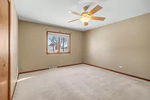 9679 E Oakridge Dr, Saint John, IN 46373 - Photo 17