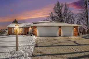 9679 E Oakridge Dr, Saint John, IN 46373 - Photo 39