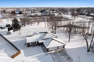 9679 E Oakridge Dr, Saint John, IN 46373 - Photo 31