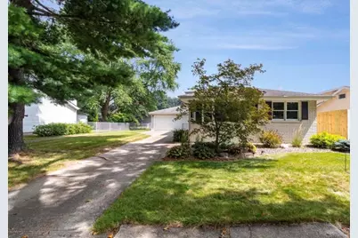 1455 Mississippi Place, Hobart, IN 46342 - Photo 5