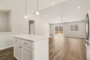 125 Mayfield Dr, Michigan City, IN 46360 - Photo 5