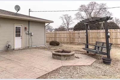 221 W Howard Street, Brook, IN 47922 - Photo 23