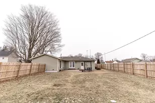 221 W Howard St, Brook, IN 47922 - Photo 21