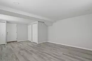 1401 Robin Rd, Valparaiso, IN 46383 - Photo 21