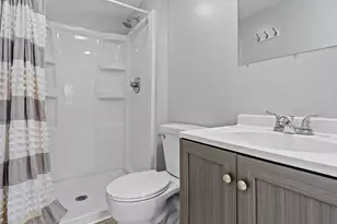 1401 Robin Rd, Valparaiso, IN 46383 - Photo 25