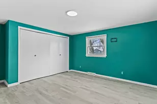 1401 Robin Rd, Valparaiso, IN 46383 - Photo 13