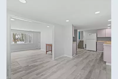 1401 Robin Road, Valparaiso, IN 46383 - Photo 5