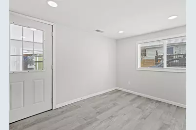 1401 Robin Road, Valparaiso, IN 46383 - Photo 7