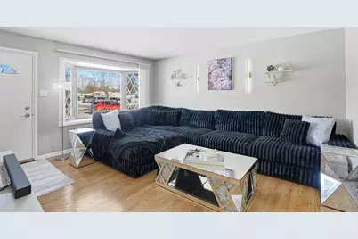 537 E 161st Place, South Holland, IL 60473 - Photo 3