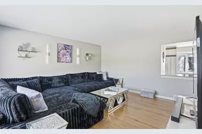 537 E 161st Place, South Holland, IL 60473 - Photo 5