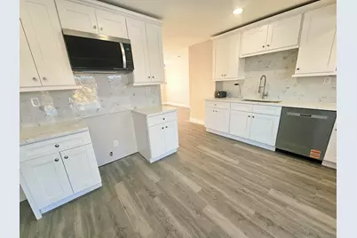 1563 177th Place, Hammond, IN 46324 - Photo 9