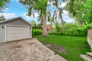 1714 Indiana Ave, La Porte, IN 46350 - Photo 5