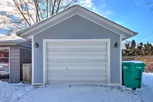 1714 Indiana Ave, La Porte, IN 46350 - Photo 35