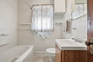 624 N West St, Crown Point, IN 46307 - Photo 13