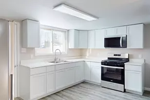 218 N Ash St, Hobart, IN 46342 - Photo 23