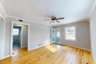 218 N Ash St, Hobart, IN 46342 - Photo 11