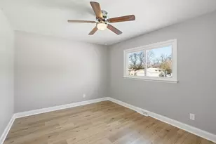 2008 Sir Richard Rd, Schererville, IN 46375 - Photo 15