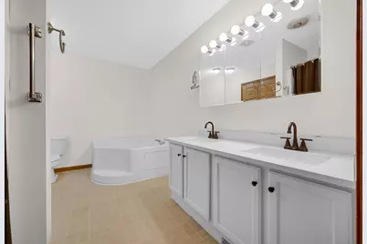 17975 Lincoln Lane, Lowell, IN 46356 - Photo 7