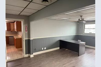 821 W Glen Park Avenue, Griffith, IN 46319 - Photo 7