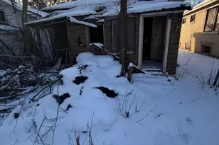 4549 Pennsylvania St, Gary, IN 46409 - Photo 5