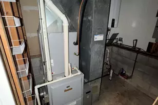 1325 W 75th Pl, Merrillville, IN 46410 - Photo 15