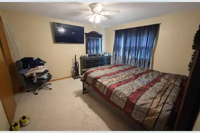 1325 W 75th Place, Merrillville, IN 46410 - Photo 7