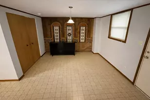 205 Fairview Ln, Schererville, IN 46375 - Photo 11