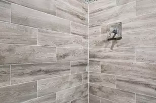 1089 Lakeview Dr, Hobart, IN 46342 - Photo 19