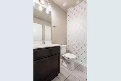 1089 Lakeview Drive, Hobart, IN 46342 - Photo 9