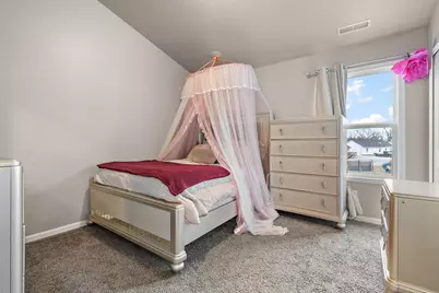 1089 Lakeview Drive, Hobart, IN 46342 - Photo 13