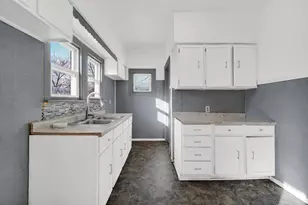 6636 Van Buren Ave, Hammond, IN 46324 - Photo 9