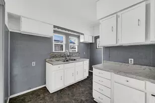 6636 Van Buren Ave, Hammond, IN 46324 - Photo 7