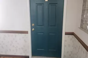 2721 Georgetowne Dr, Highland, IN 46322 - Photo 3