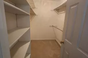 2721 Georgetowne Dr, Highland, IN 46322 - Photo 21